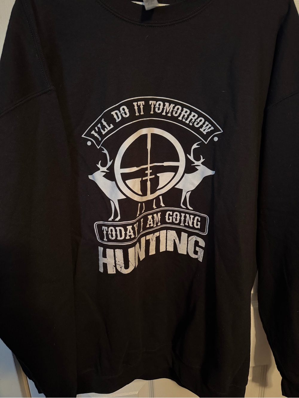 Black Graphic  Crewneck Sweatshirt with White Hunting Print